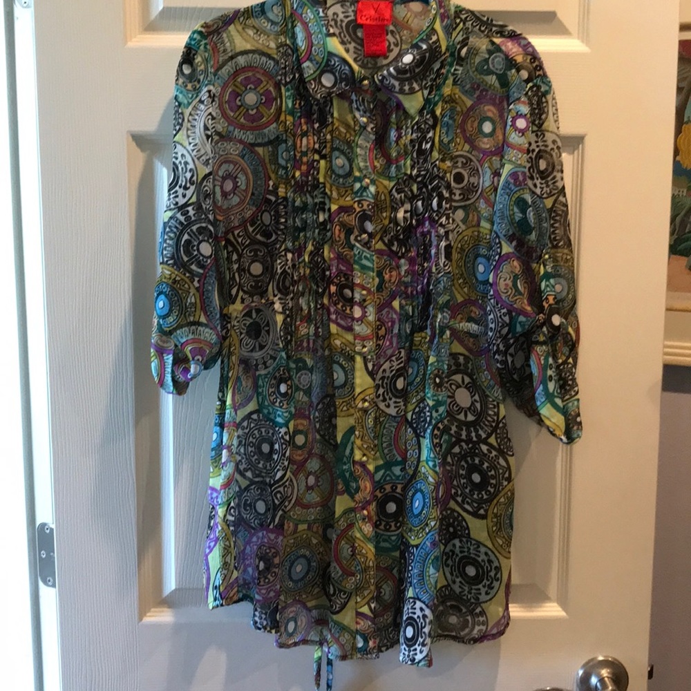 Multi color sheer blouse with 3/4 sleeve rolled up